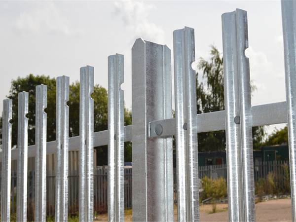 palisade-fencing-i-post-connection