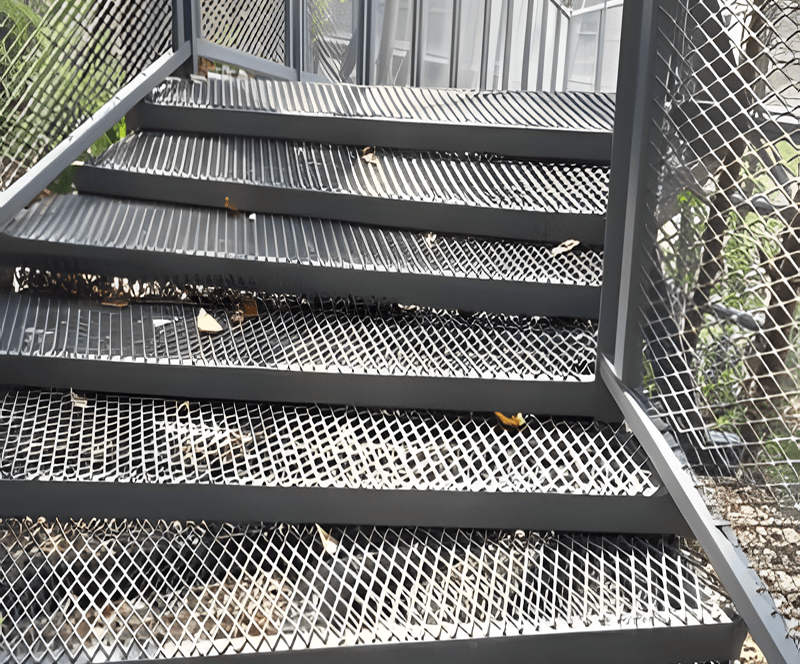 Genişletilmiş Metal Geçit Izgarası