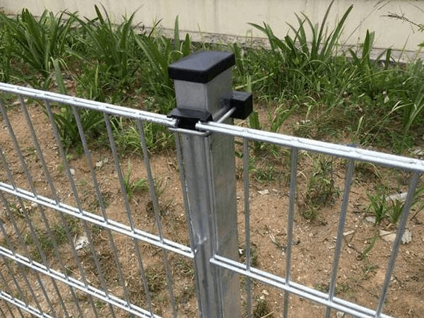 flat top 284 double-wire-fence