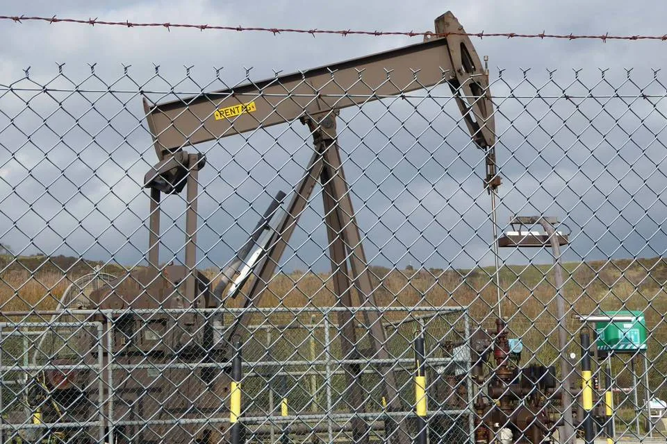 Chain Link Fence For Oilfield