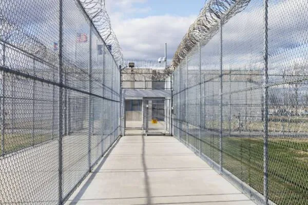 Prison Fence Chain Link Fence With Concertina Razor Barbed Wire